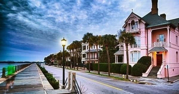 Charleston City & Magnolia Plantation Guided Tour