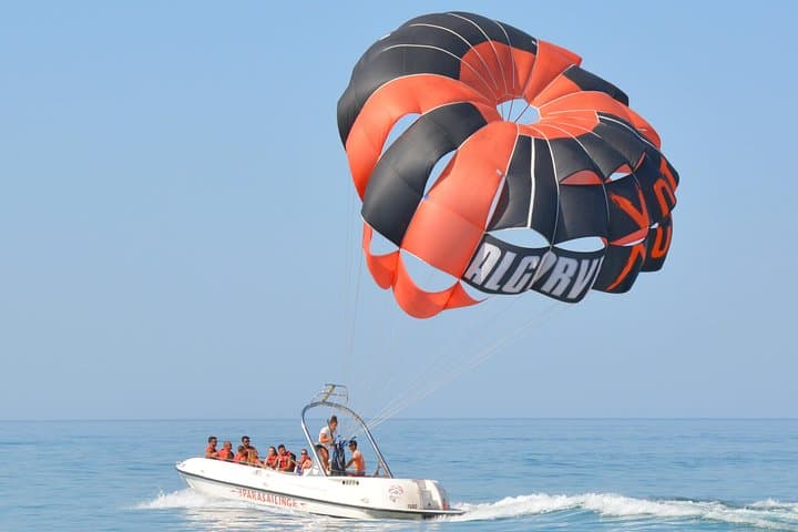 Soar Over the Algarve: Parasailing from Vilamoura photo 2
