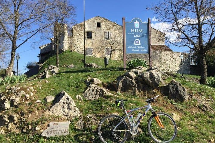 Guided Truffle Hunt in Istria: Day Trip from Zagreb with Tasting photo 2