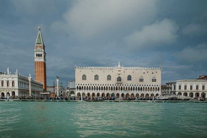 Venice Highlights: St. Mark’s, Doge’s Palace & Private Murano Boat Tour photo 3