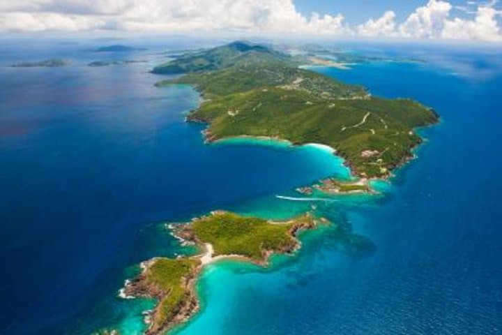 Parasail Over Sapphire Beach: Parasail Experience in St Thomas photo 2