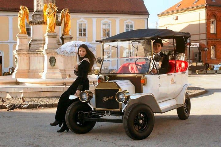 Zagreb Electric Model T Tour: 75-Minute Upper & Lower Town Sightseeing