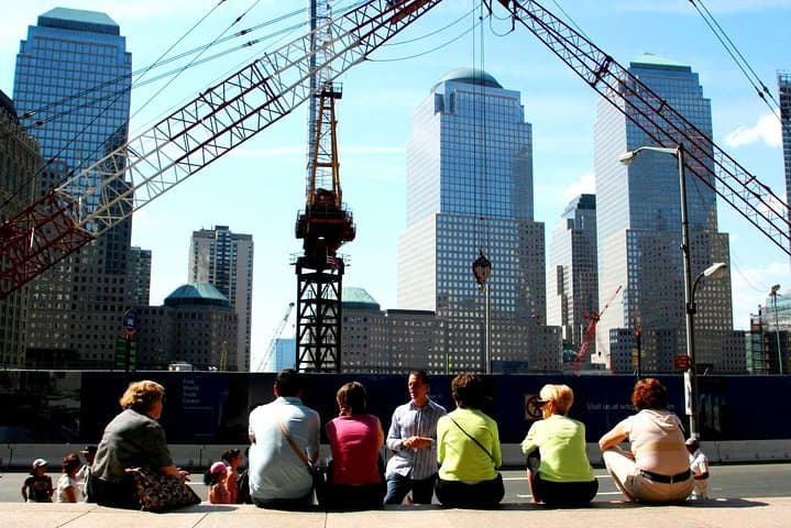 Ground Zero Walking Tour: World Trade Center & Optional 9/11 Museum