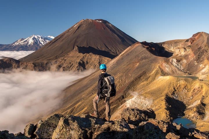 Tongariro Alpine Crossing — Premium Guided Day Hike Across Volcanic Peaks