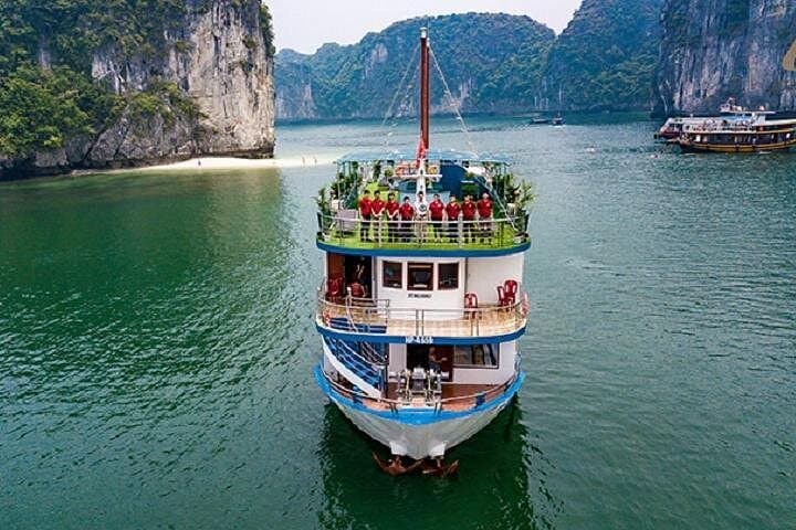 Azela Cruise: Quiet 2-Day Ha Long Bay & Lan Ha Bay Overnight from Hanoi photo 1