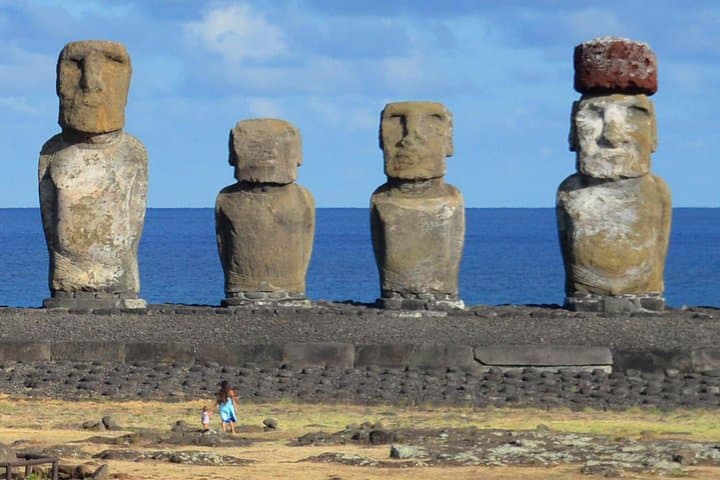 Private Full-Day Easter Island Highlights — South & East Moai Tour photo 4