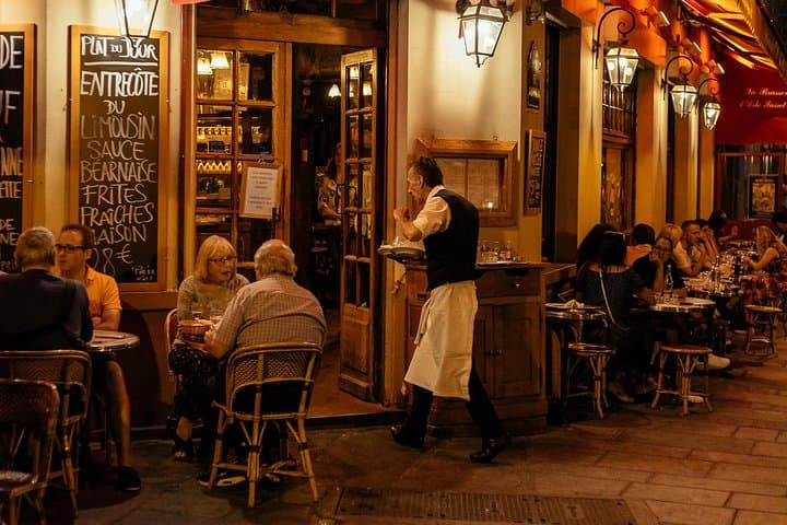 Paris by Night: Private Evening Walking Tour with a Local Guide photo 2