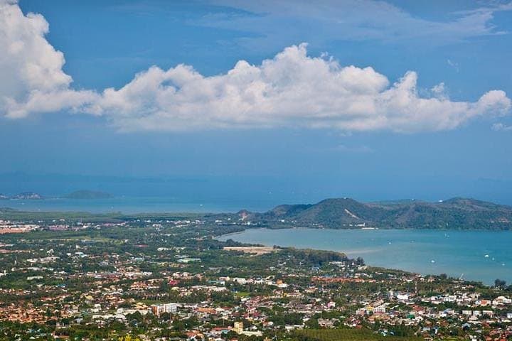 Phuket Small-Group Sightseeing: Beaches, Temples & Old Town Highlights