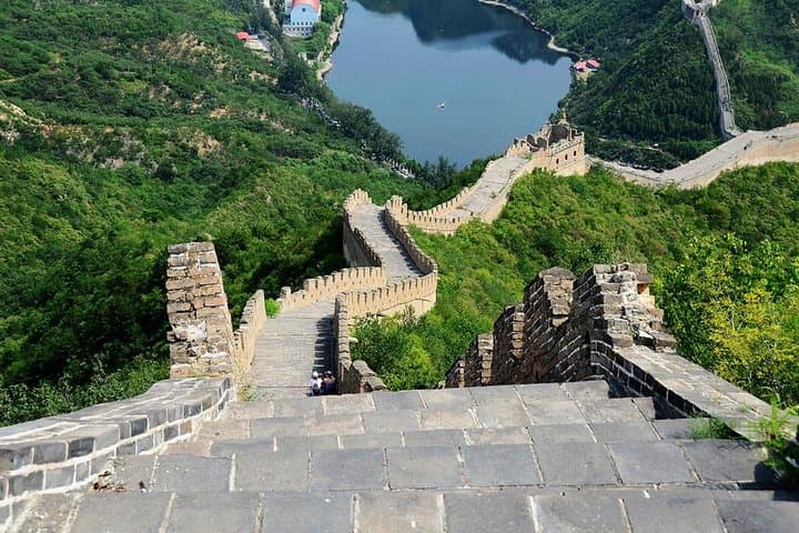 Three-Section Great Wall Day Tour: Mutianyu, Huanghuacheng & Xiangshuihu photo 2