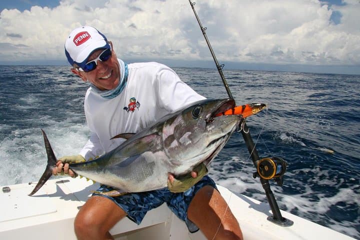 Private Papagayo Charter: Fish, Snorkel and Beach BBQ from Playas del Coco