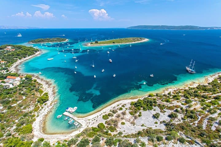 Blue Lagoon & Two Islands Half-Day Speedboat Tour from Split
