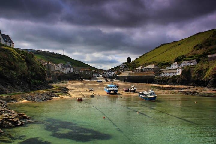 Doc Martin Walking Tour — Port Isaac Filming Locations Guide photo 2
