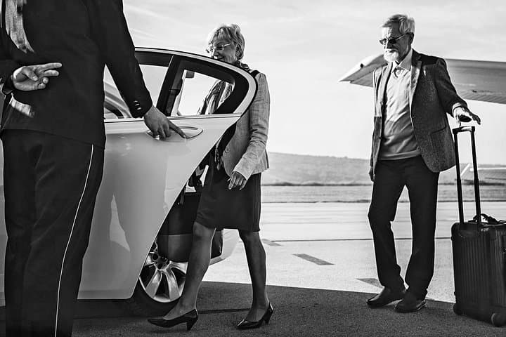 Private Road Transfer: Dubai to Doha by SUV