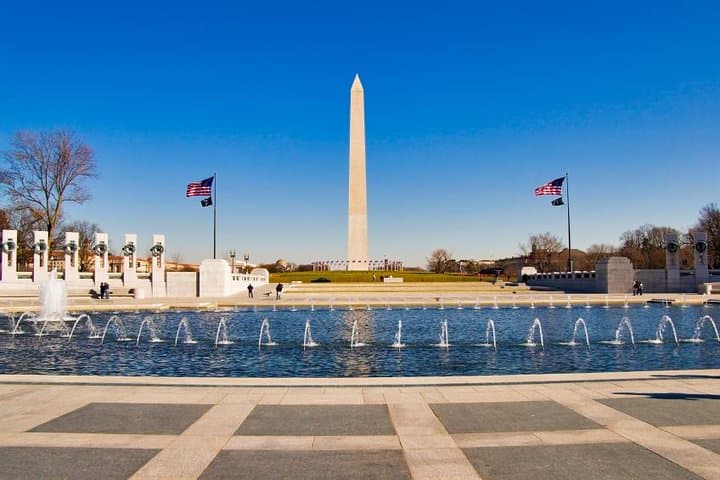 Small Group DC Van Tour: Day & Night Monuments, Mall Highlights photo 4