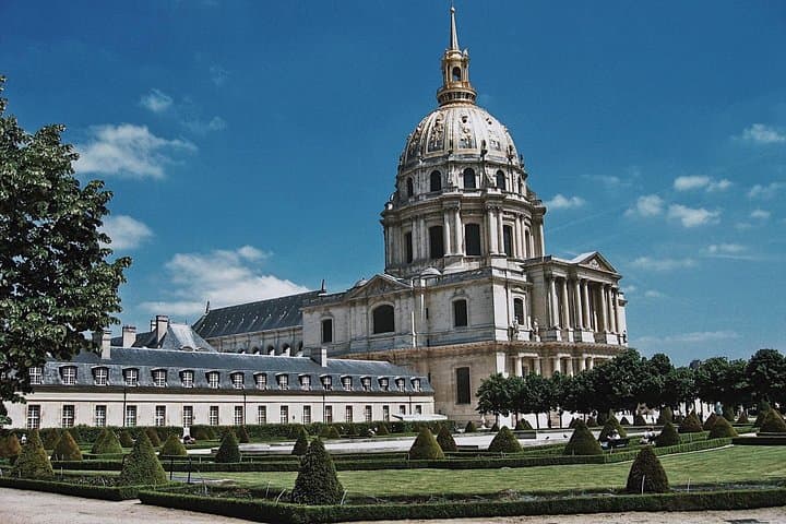 Skip-the-Line Les Invalides World War Museum Semi‑Private Guided Tour — Paris photo 2