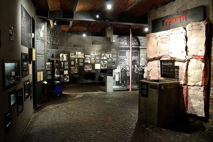 Warsaw Uprising and POLIN Private Tour — Two Museums, One Complex History