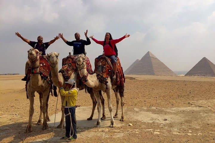 Giza Pyramids, Sphinx & Saqqara: Full-Day Private Tour with Camel Ride