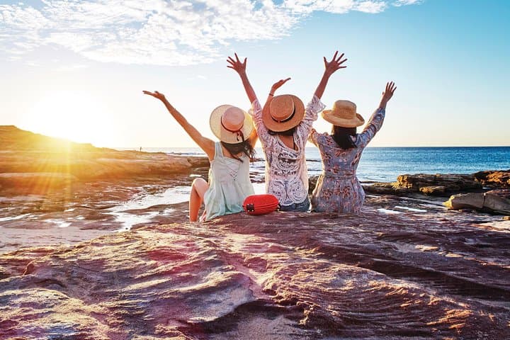 Coastal Loop: 4-Day Monkey Mia, Pinnacles & Pink Lake Adventure from Perth photo 2