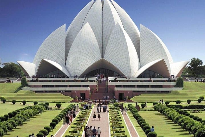 Private Delhi Day Tour: Humayun's Tomb, Qutub Minar & Lotus Temple