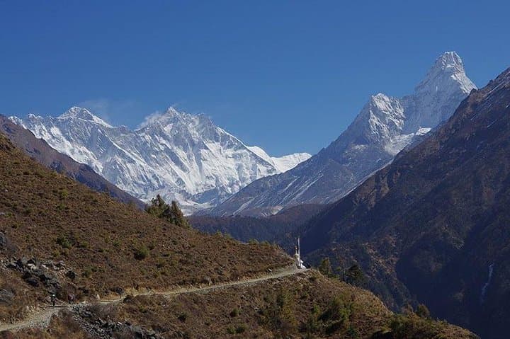 Everest Base Camp Trek: 14-Day Lukla to Kala Patthar Adventure photo 3