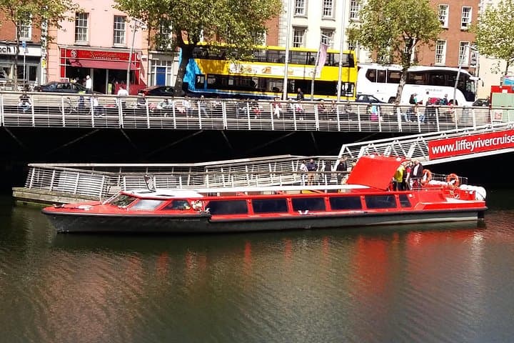River Liffey Cruise: 45-Minute Guided Sightseeing in Dublin photo 6