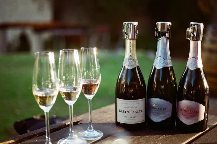 Sparkling Sensation: Private Stellenbosch & Franschhoek MCC Bubbly Tour