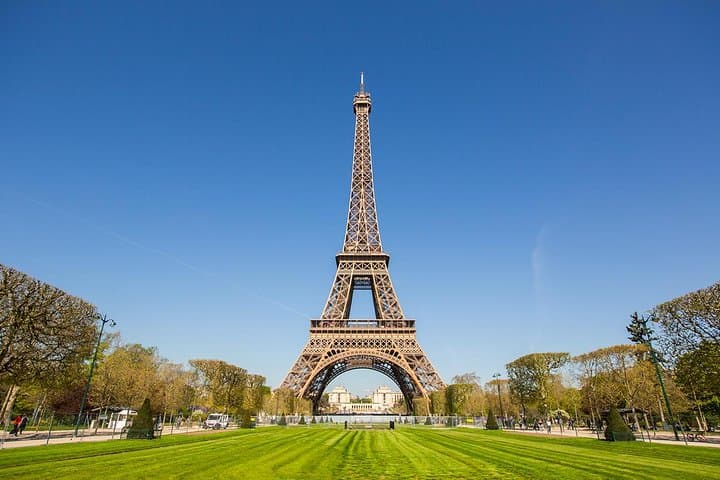 Skip-the-Line Eiffel Tower Reserved Access: 2nd Floor & Summit Guided Tour