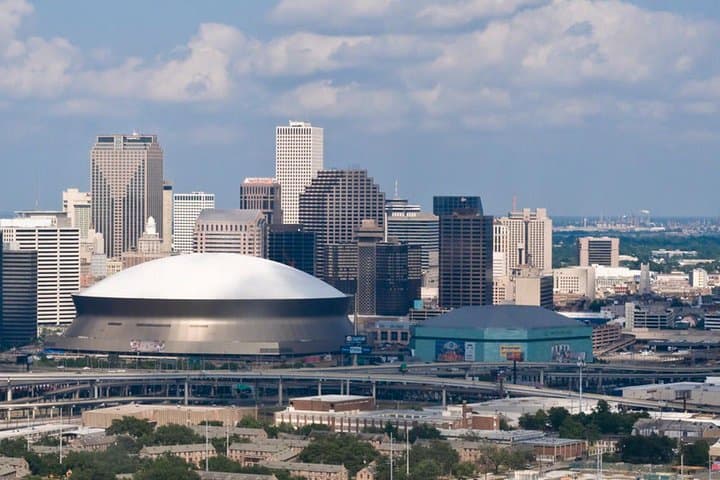 2-Hour Minibus City Tour of New Orleans: French Quarter, Garden District & City Park