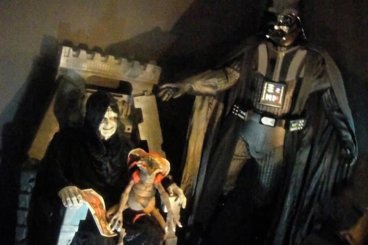 Inside the Yoda Guy Movie Exhibit: St Maarten's Star Wars Hologram Tour