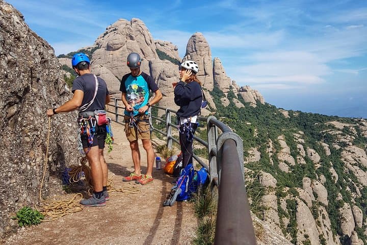 Private Trekking Tour Through Montserrat Natural Park & Monastery photo 4