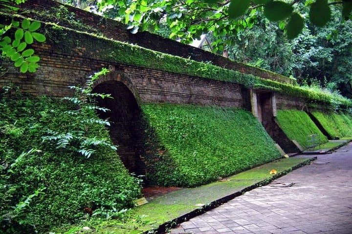 Sunset Chanting & Forest Temples: Half-Day Umong to Doi Suthep Private Tour photo 4