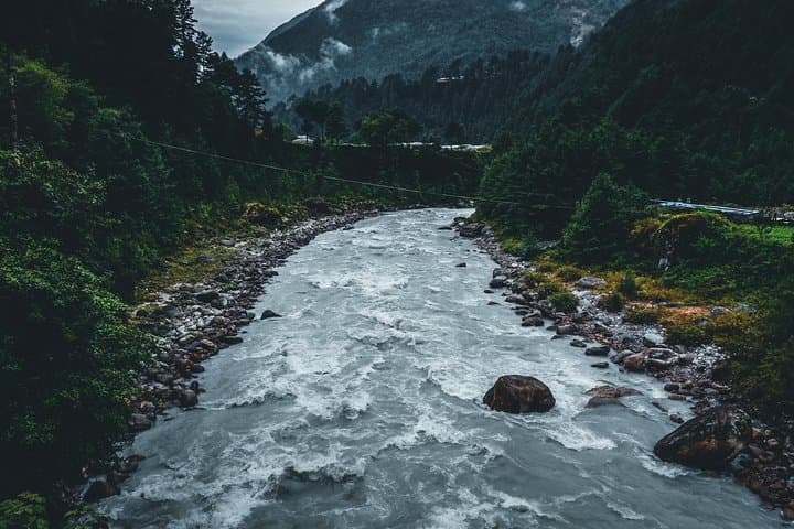Everest Base Camp Trek: 15-Day Lukla to EBC Guide for High-Altitude Trekkers photo 4