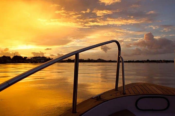 Saigon Sunset Speedboat Cruise: Evening Canals & Phu Chau Floating Temple photo 3