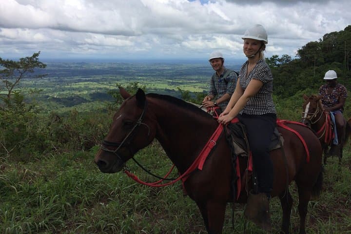 Horseback to Rio Celeste: Romantic Ride to the Blue Hideaway photo 3