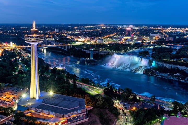 Skylon Tower Observation Deck: Niagara Falls Viewing & Practical Visit Guide photo 3