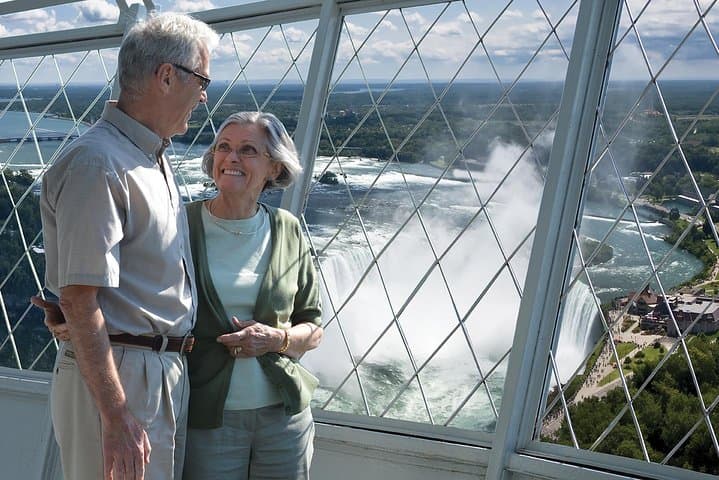 Skylon Tower Observation Deck: Niagara Falls Viewing & Practical Visit Guide photo 4