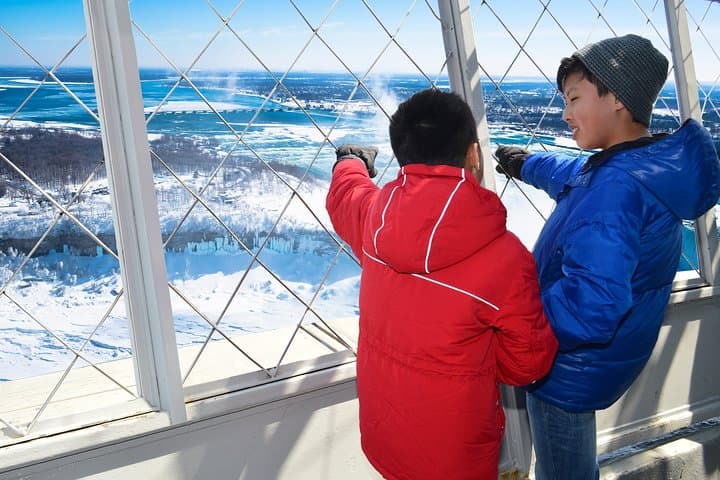 Skylon Tower Observation Deck: Niagara Falls Viewing & Practical Visit Guide photo 6