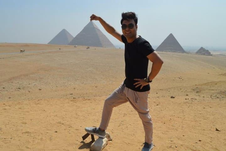 Private Giza Pyramids Tour with Sphinx & Horse-Carriage Panoramic View photo 3