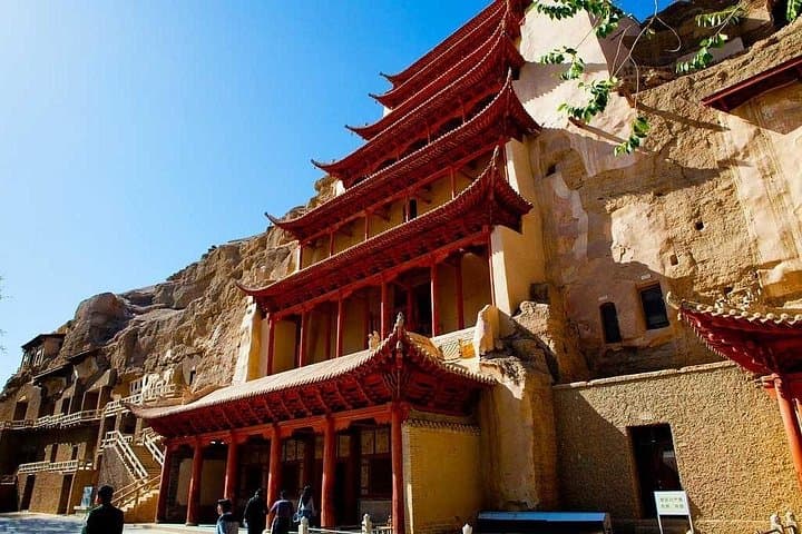 Dunhuang Private Day Tour: Mogao Grottoes, Singing Dunes & Crescent Moon Spring photo 2