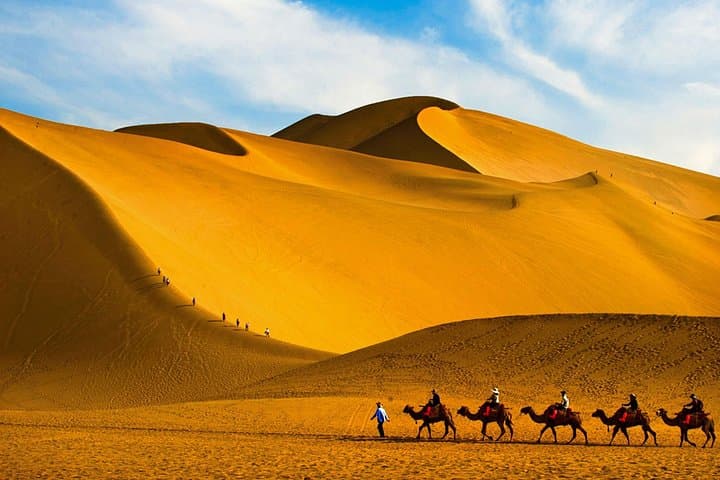 Dunhuang Private Day Tour: Mogao Grottoes, Singing Dunes & Crescent Moon Spring photo 3