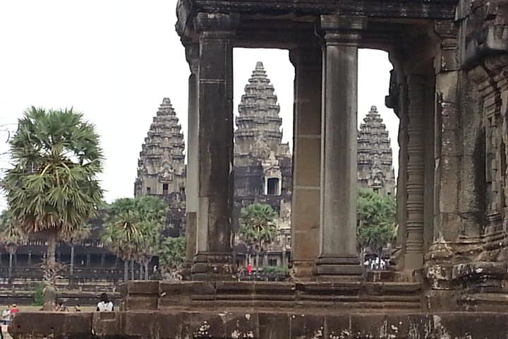 Private 3-Day Angkor Temples Discovery Siem Reap Guided Tour
