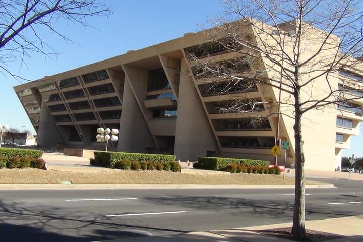 Dallas JFK Full-Day Tour: Sixth Floor Museum, Dealey Plaza & Oswald Rooming House photo 5