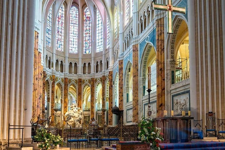 Private Excursion to Chartres Cathedral: Stained Glass, Gothic Geometry & Easy Day Trip from Paris photo 2