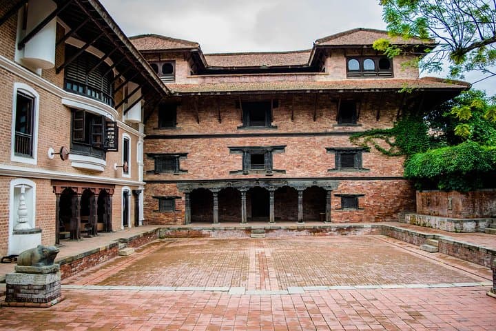 Kathmandu Old Palace & Market Walking Tour — Thamel, Asan & Durbar Square