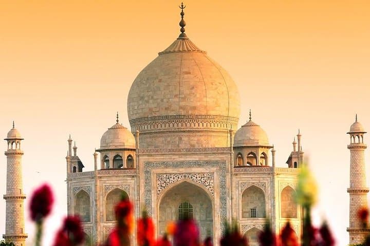 Same-Day Taj Mahal & Agra Fort Tour from Delhi: Private Car Excursion photo 3