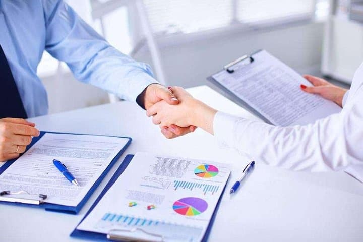 Private Business Interpreter Service for Shanghai Exhibitions and Events