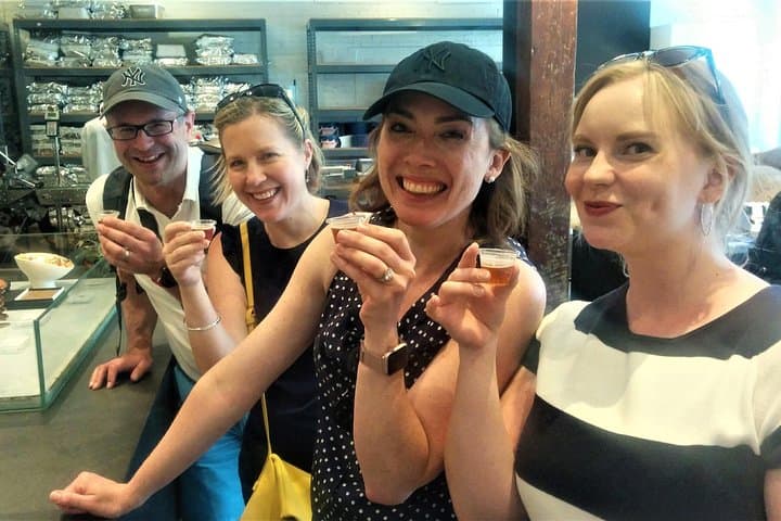 Made in Brooklyn Tour: DUMBO Waterfront Walking Tour & Local Makers