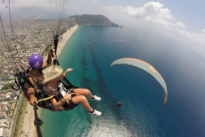 Tandem Paragliding Over Alanya: Flight From the Taurus to Cleopatra Beach