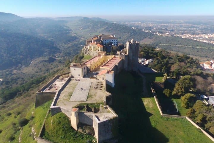 Private Lisbon & Setúbal Day Tour: Arrábida, Castles & Outlet Shopping
