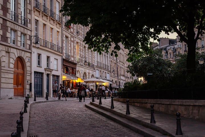 Paris by Night: Private Evening Walking Tour with a Local Guide photo 3